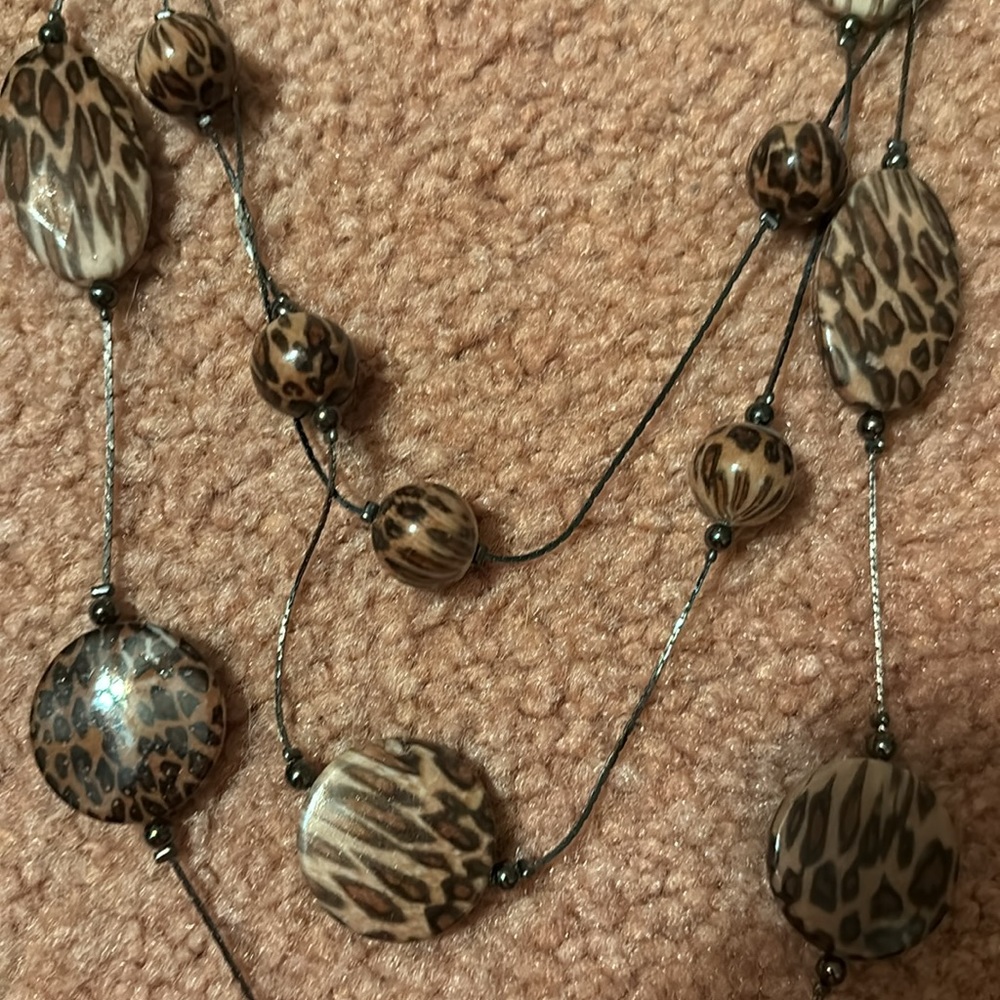 Leopard necklace - Picture 2 of 2